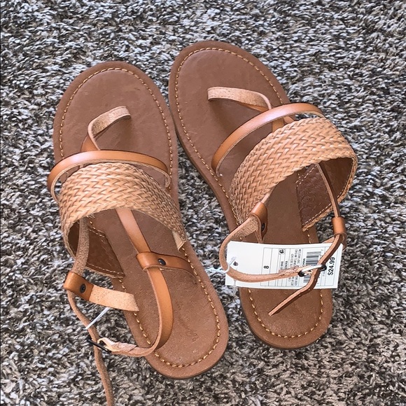 Universal Thread Womans Tan Sandals - Picture 1 of 4